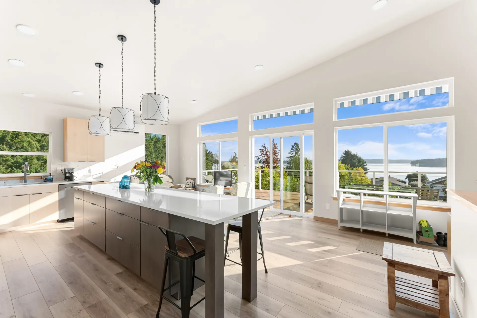 Suprema Homes White Pass-Super Shell Custom Kitchen